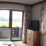 Haus Margit 홈스테이 *